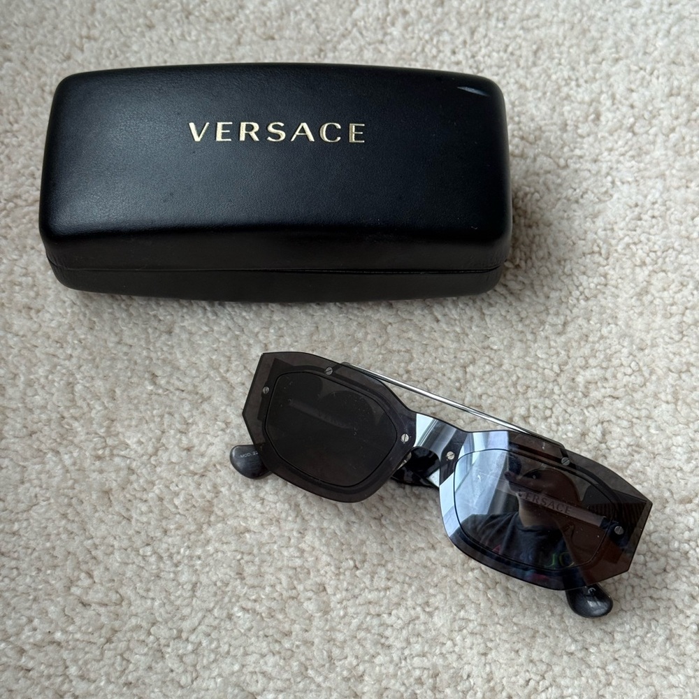 Authentic Versace Rectangular Sunglasses - image 1